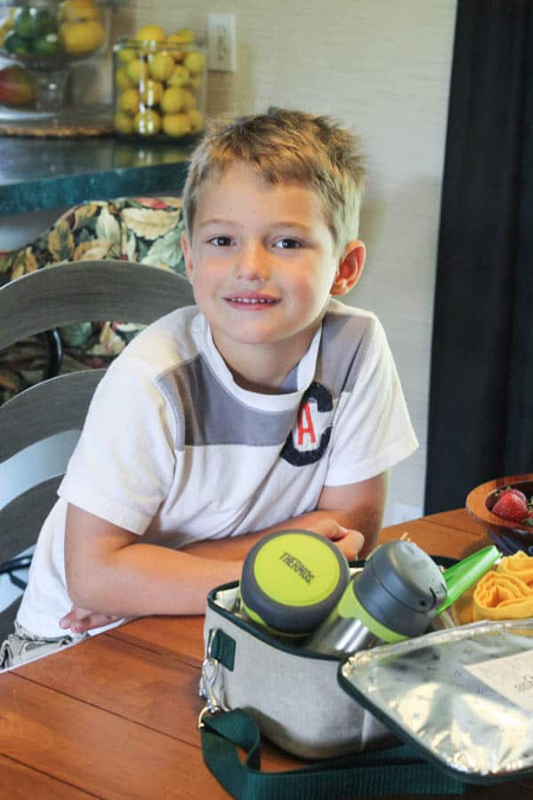 Learn how to pack a Kid-approved Healthy Lunch & a Mighty Nest Giveaway