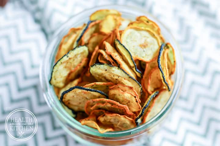 Low-Carb Crispy Zucchini Chips {Paleo, Primal, Gluten-Free, Grain-Free, Raw, Vegetarian & Vegan}