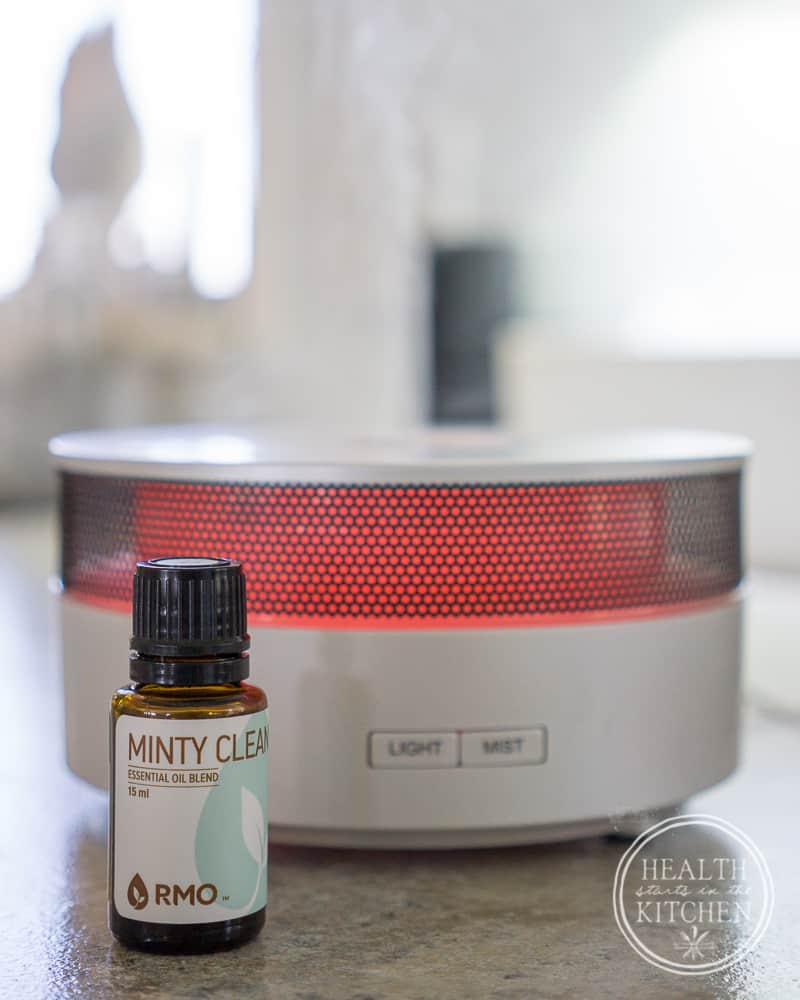 My Favorite Essential Oils for Spring Cleaning 