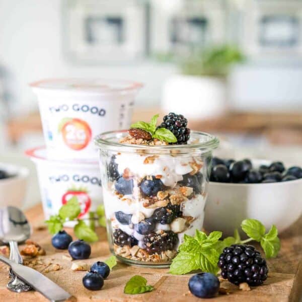 Keto Breakfast Yogurt Parfait