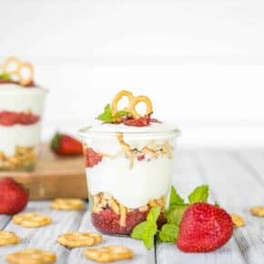 Grain-Free Healthy Strawberry Pretzel Dessert Parfaits