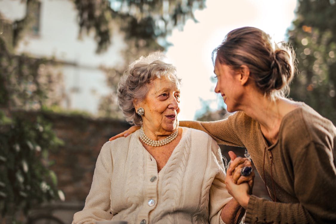 Navigating the Complexities of Caring for Aging Parents: A Guide to Finding Support
