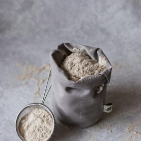 how to make acorn flour at home
